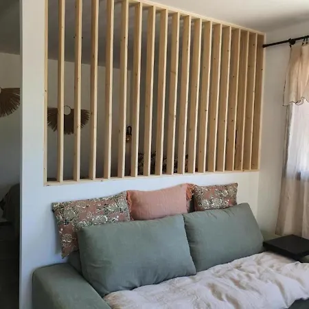 Au Pied Du Mont Ventoux Apartment